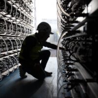 HIVE Raises 2026 Target to 35 EH/s with Paraguay Bitcoin Mining Expansion